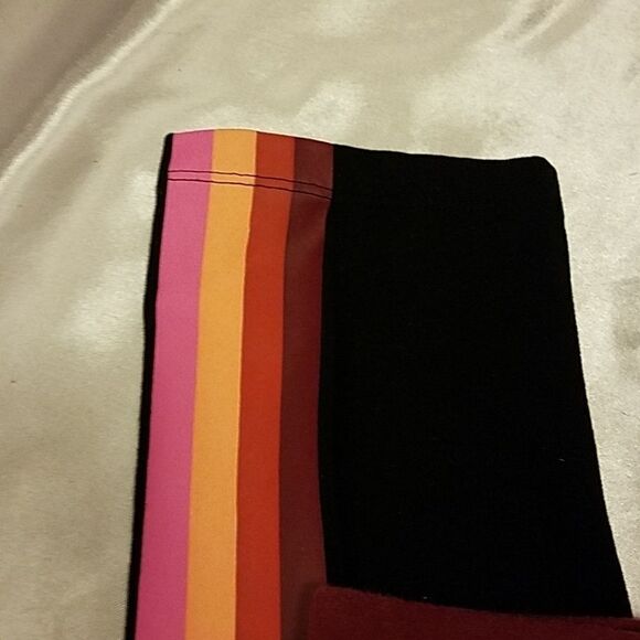 VS PINK Rainbow Striped Flat Crop Yoga Pants Sm - Picture 4 of 6